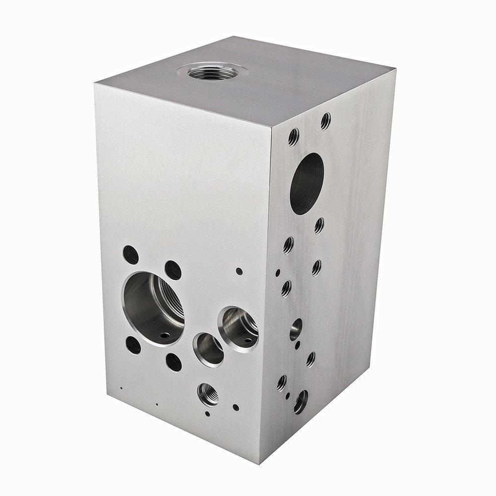 Zinc and Nickel Alloy Custom Hydraulic Manifolds 100% Tested for Heavy Duty Applications